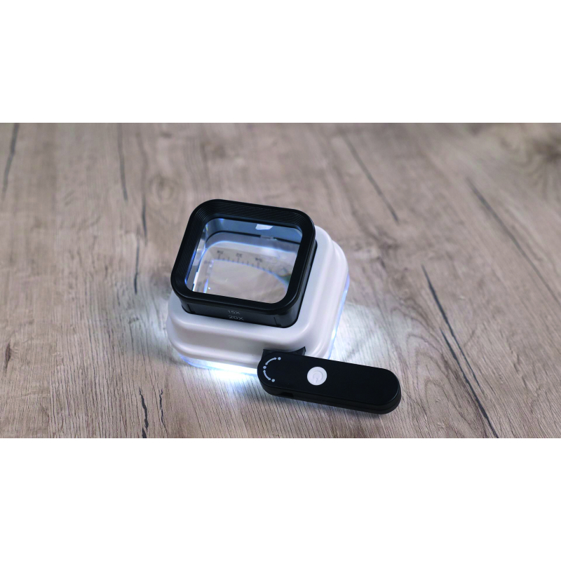 Loupe ajustable 3 grossissements