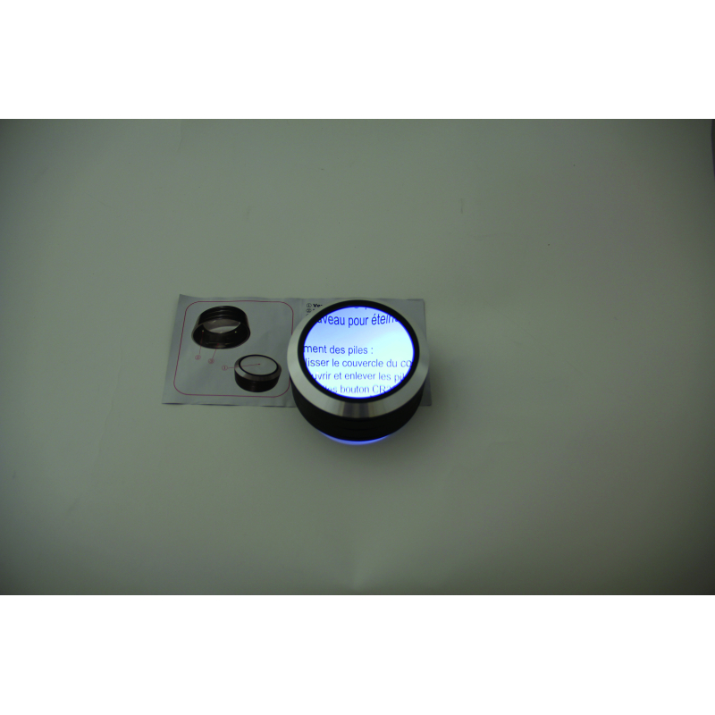 Loupe de lecture lumineuse