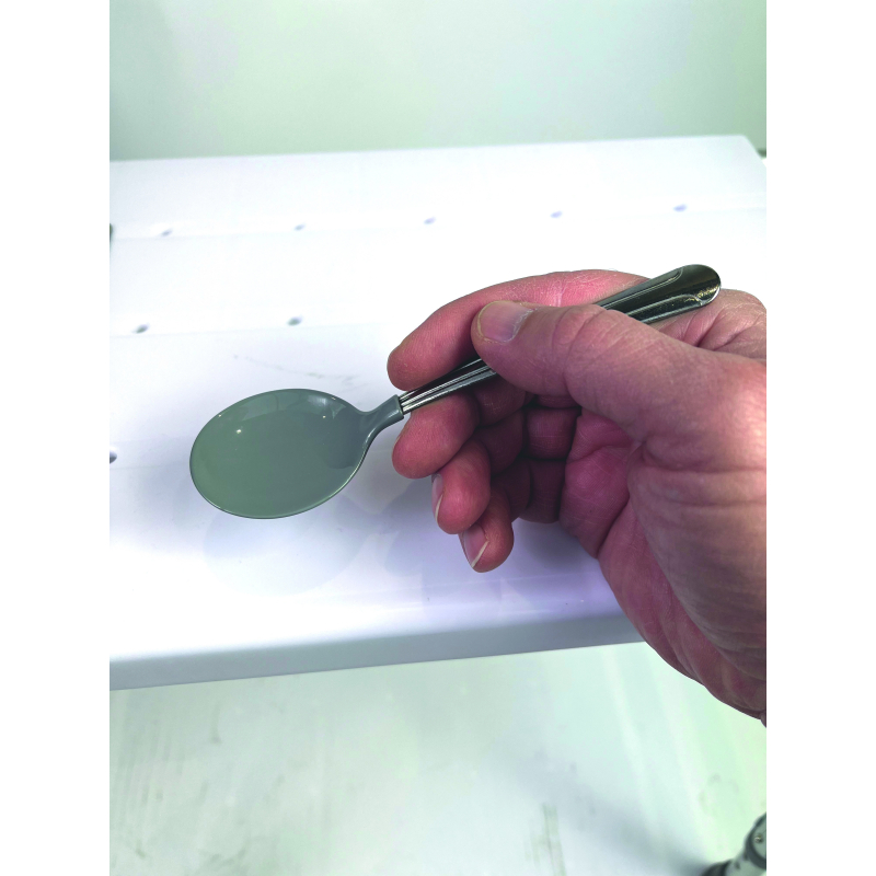 Cuillère caoutchoutée ronde courte grise